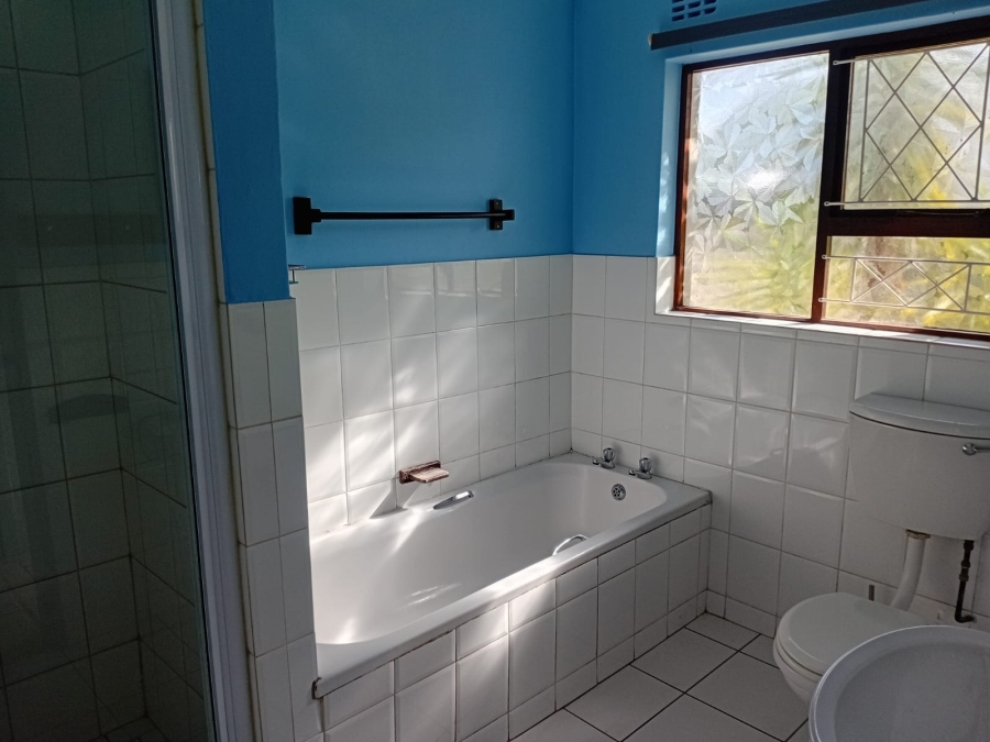 3 Bedroom Property for Sale in Nahoon Valley Park Eastern Cape